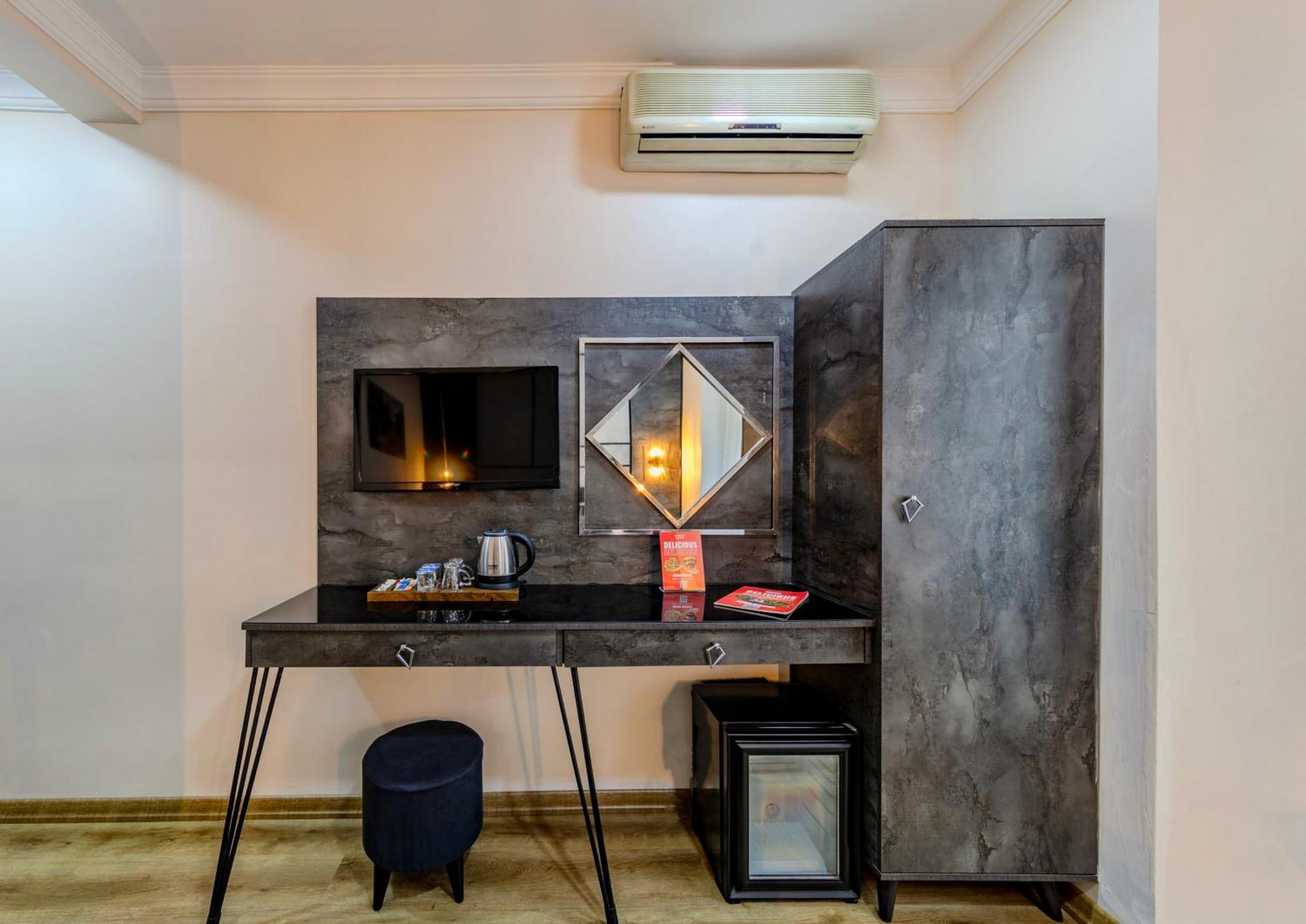 La Pazza Suites Istanbul Ngoại thất bức ảnh