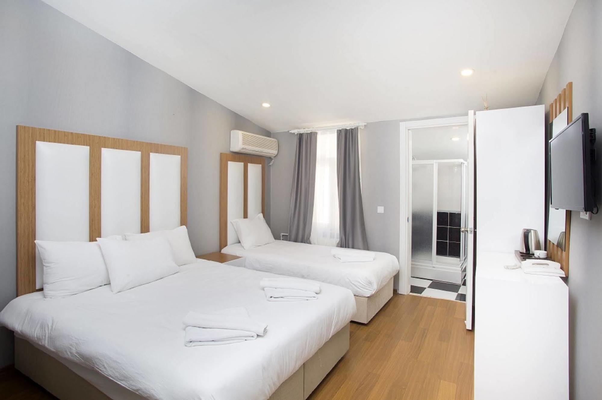 La Pazza Suites Istanbul Ngoại thất bức ảnh
