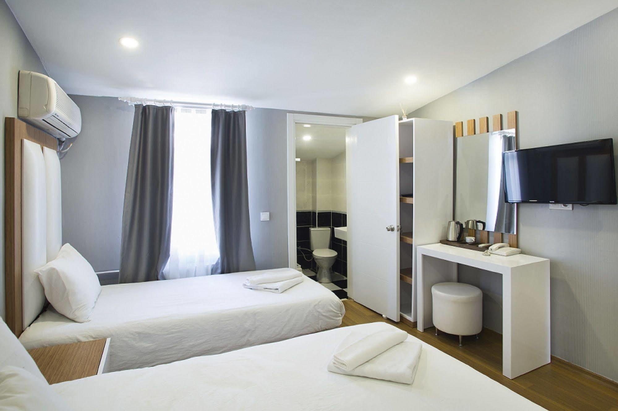 La Pazza Suites Istanbul Ngoại thất bức ảnh